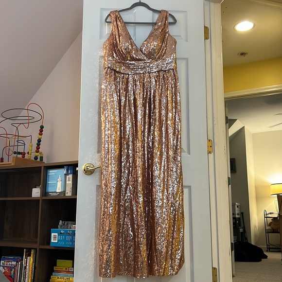 Floor length 61.5” rose gold evening gown. Fully cleaned, working hidden zipper. - Picture 2 of 6
